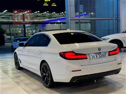 بی ئێم دەبڵیو سیریەس 5